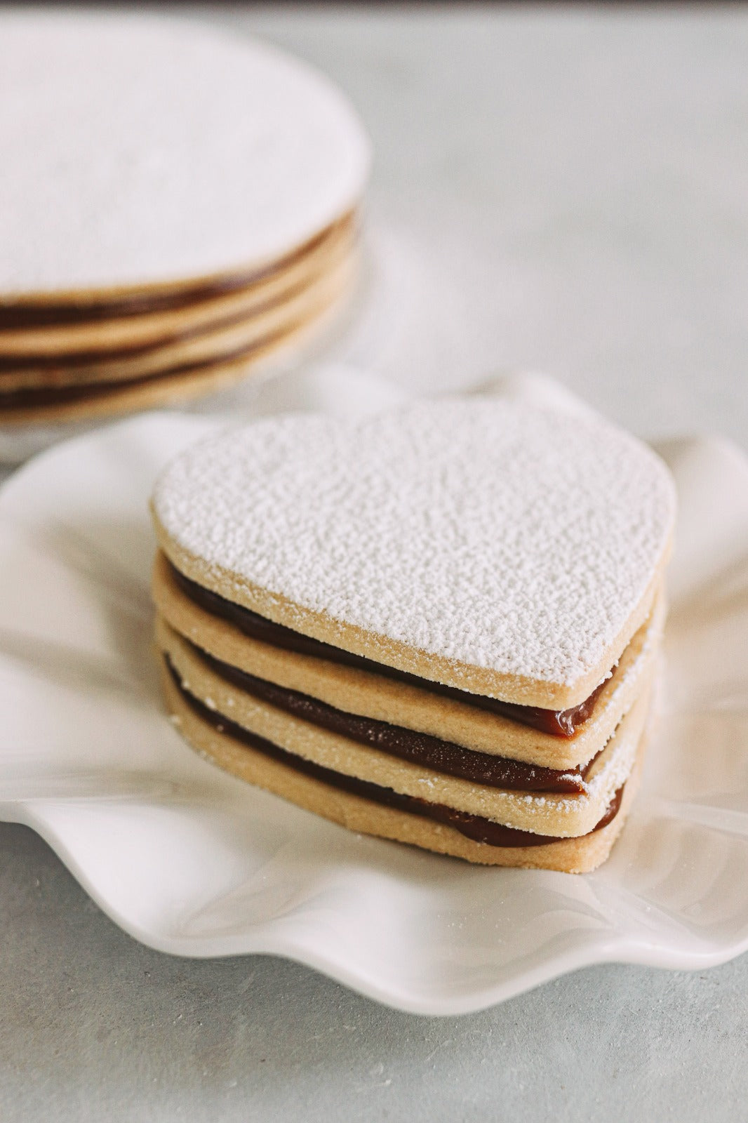 Torta de alfajor personal en forma de corazón